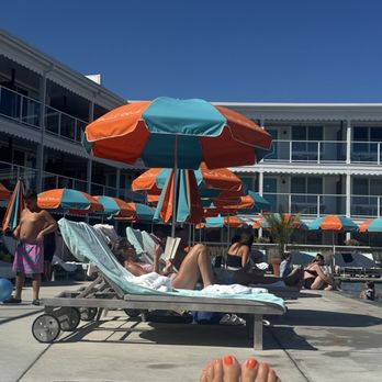 Beach Shack - Hotels Near Me - Cape May, New Jersey