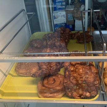 Royal Donuts - Almost gone - Donuts Near Me - Woodland Hills, California Royal Donuts - Almost gone - Donuts Near Me - Woodland Hills, California