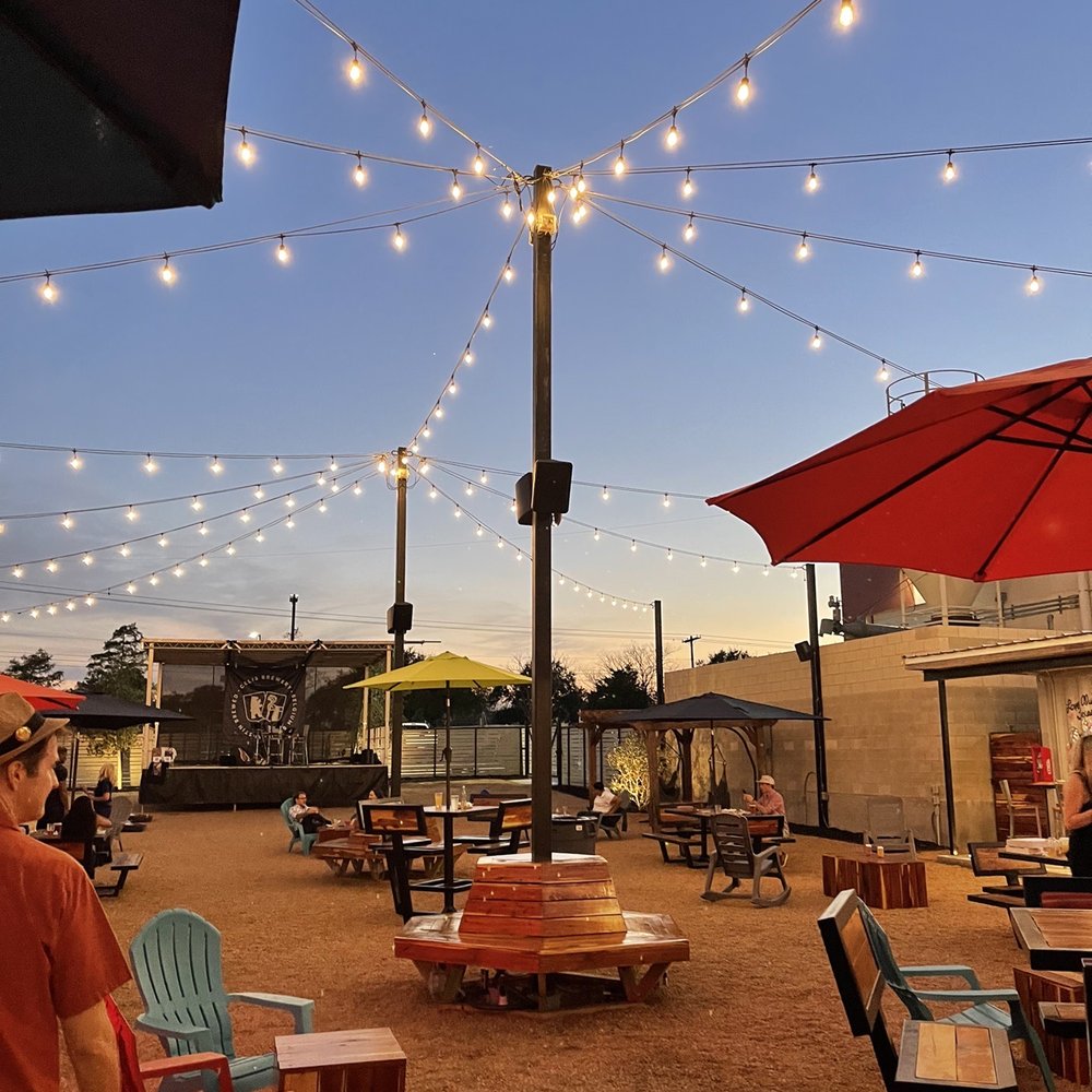 Round rock restaurants with outdoor seating sale