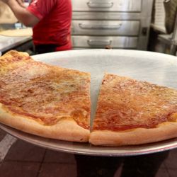 Amore Pizza and Pasta - Cheese pizza