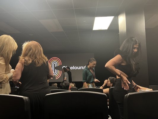 Cinelounge Sunset by null