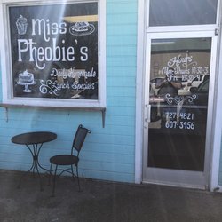 Miss Pheobie's - Cute outside
