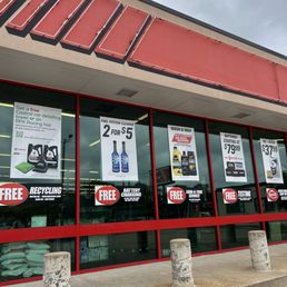 Exterior outside entrance of Autozone - Florissant, Missouri Exterior outside entrance of Autozone - Florissant, Missouri