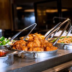 Robert's Buffet - Asian Specialty Station