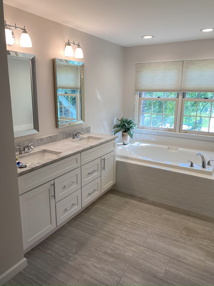 Slide of Mencia and Sons Home Improvement