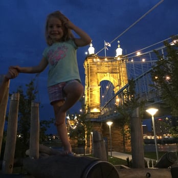 Smale Riverfront Park - Colorado girl in Ohio. - Parks Near Me - Cincinnati, Ohio