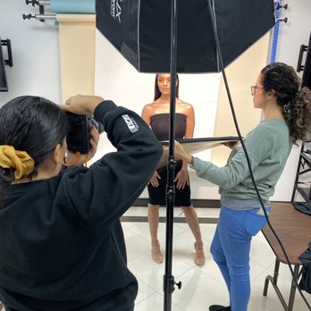 TNT Agency Makeup School - Ale showing a sneak peak into beauty photography - Cosmetology Schools Near Me - Chino Hills, California TNT Agency Makeup School - Ale showing a sneak peak into beauty photography - Cosmetology Schools Near Me - Chino Hills, California