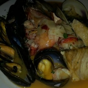 Neptune Oyster - Seafood Ciopinno - Seafood Near Me - Boston, Massachusetts Neptune Oyster - Seafood Ciopinno - Seafood Near Me - Boston, Massachusetts