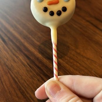Starbucks - snowman cake pop - Coffee & Tea Near Me - Asheville, North Carolina Starbucks - snowman cake pop - Coffee & Tea Near Me - Asheville, North Carolina