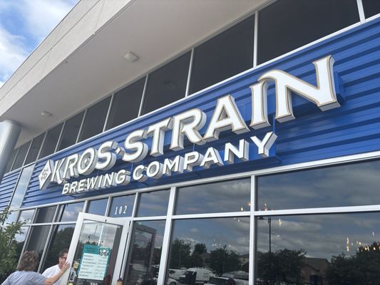 Kros Strain Brewing by null