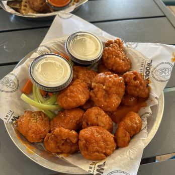 Wooly's - Boneless Buffalo Wings - Seafood Near Me - Pismo Beach, California