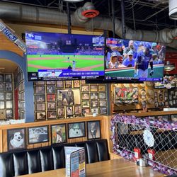 Uncle Bear's Grill and Tap - Mesa