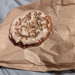 SIGNAL Coffee Roasters - Old fashioned iced oatmeal cookie