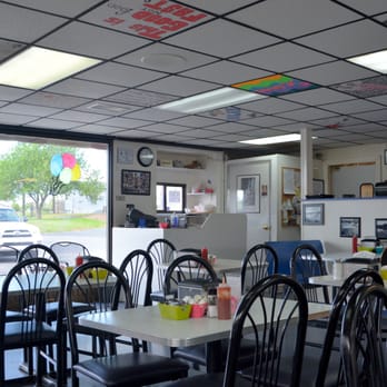 Blondeez Restaurant - Love the whimsical artwork on the windows and ceiling tiles - Southern Near Me - Taylorsville, North Carolina Blondeez Restaurant - Love the whimsical artwork on the windows and ceiling tiles - Southern Near Me - Taylorsville, North Carolina