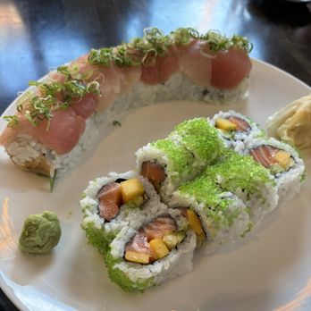 Itto Sushi - Green bee and burning down house roll- not good - Korean Near Me - Jersey City, New Jersey Itto Sushi - Green bee and burning down house roll- not good - Korean Near Me - Jersey City, New Jersey