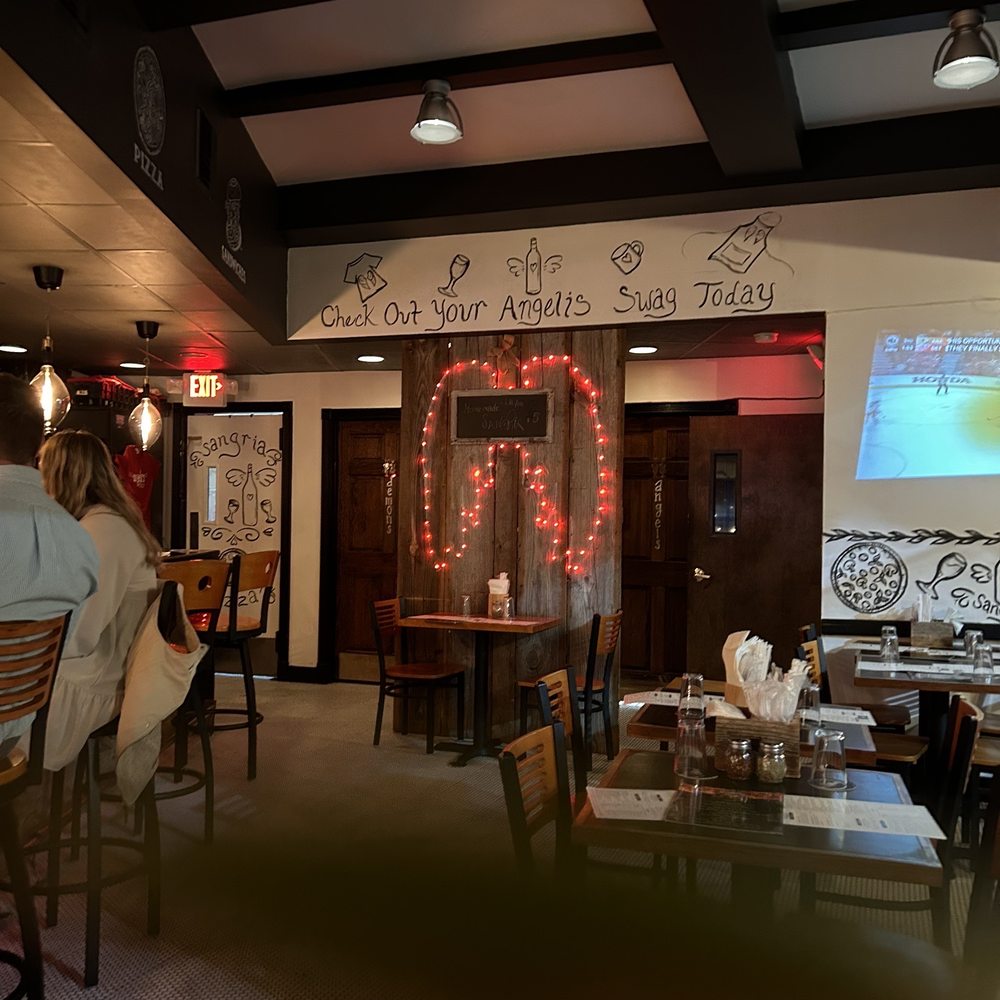 Angeli's Pizzeria - Dining area - Pizza Near Me - Baltimore, Maryland