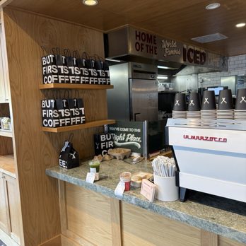 Alfred Coffee - Coffee & Tea Near Me - Beverly Hills, California