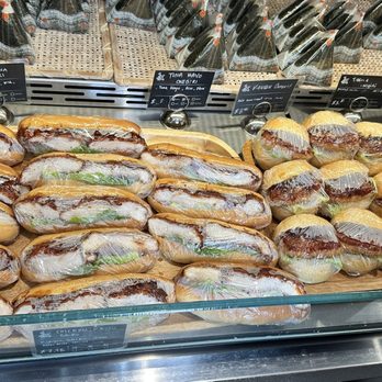 Japonaise Bakery and Cafe - Bakeries Near Me - Brookline, Massachusetts