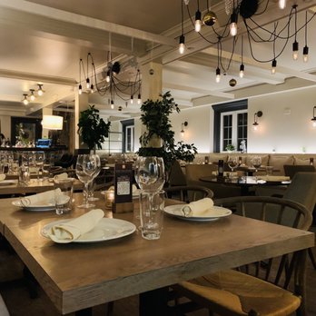 Robba da Matti West End - Inside restaurant (West End location) - Italian Near Me - Vancouver, British Columbia