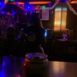 Kelly's Bar & Lounge - A beer and a bartender
