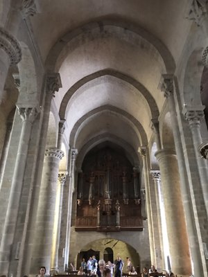 Basilique Saint Nazaire by null