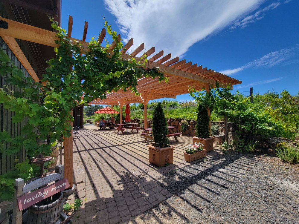 Domaine Pouillon Logo