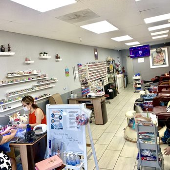 Queen Nails - Inside - Nail Salons Near Me - Long Beach, California Queen Nails - Inside - Nail Salons Near Me - Long Beach, California