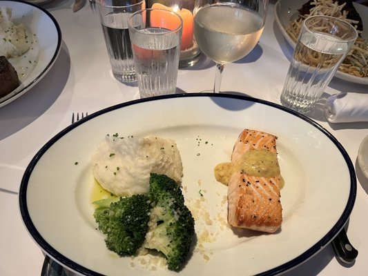 East Hampton Grill by null