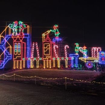 Shady Brook Farm - one of the massive Christmas light displays. Photo by Jim Cheney - Farmers Market Near Me - Yardley, Pennsylvania
