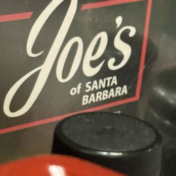 Joe's Cafe - Ambiance - American Near Me - Santa Barbara, California