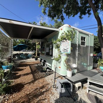 Seaside Eatery - Food Trucks Near Me - Key Largo, Florida