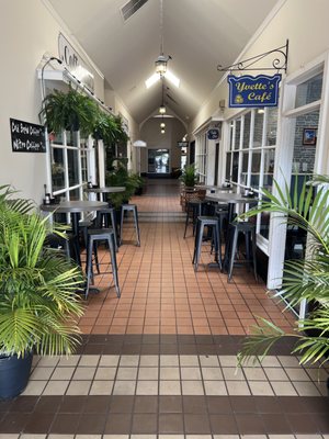 Yvette's Cafe by null