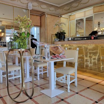 Café Paris - Beautiful dining area - Cafes Near Me - Sintra, 11