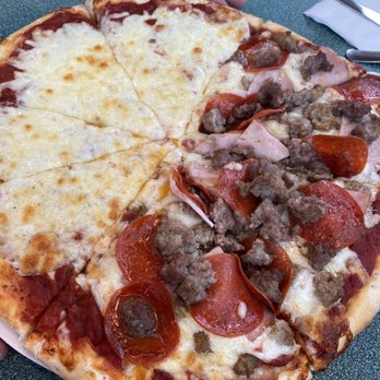 Big Ed's Pizza - .5/.5 cheese/meat-licious pizza - Pizza Near Me - Huntsville, Alabama Big Ed's Pizza - .5/.5 cheese/meat-licious pizza - Pizza Near Me - Huntsville, Alabama
