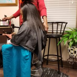 Salons By JC - Ms. Sandra takes great care of ny daughter's hair.