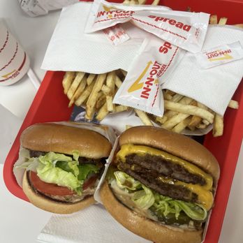 In-N-Out Burger - Double double Fries Hamburger - Burgers Near Me - Irvine, California In-N-Out Burger - Double double Fries Hamburger - Burgers Near Me - Irvine, California