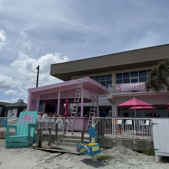 Pinky's on the Beach - Bar - American Near Me - Folly Beach, South Carolina Pinky's on the Beach - Bar - American Near Me - Folly Beach, South Carolina