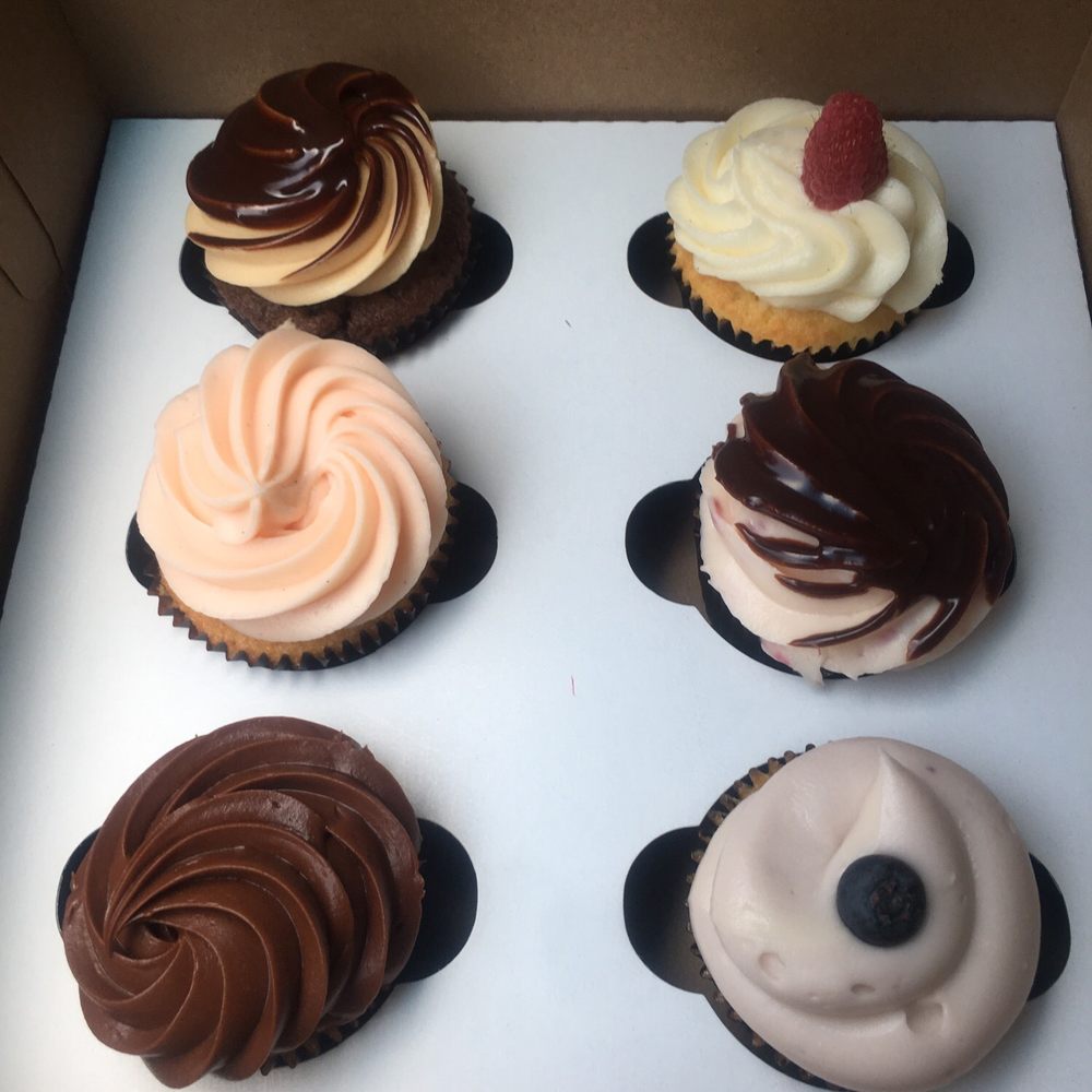 Lavender Moon Cupcakery - Let's go - Bakeries Near Me - Alexandria, Virginia Lavender Moon Cupcakery - Let's go - Bakeries Near Me - Alexandria, Virginia