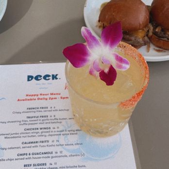 Deck. - Hawaiian Near Me - Honolulu, Hawaii Deck. - Hawaiian Near Me - Honolulu, Hawaii