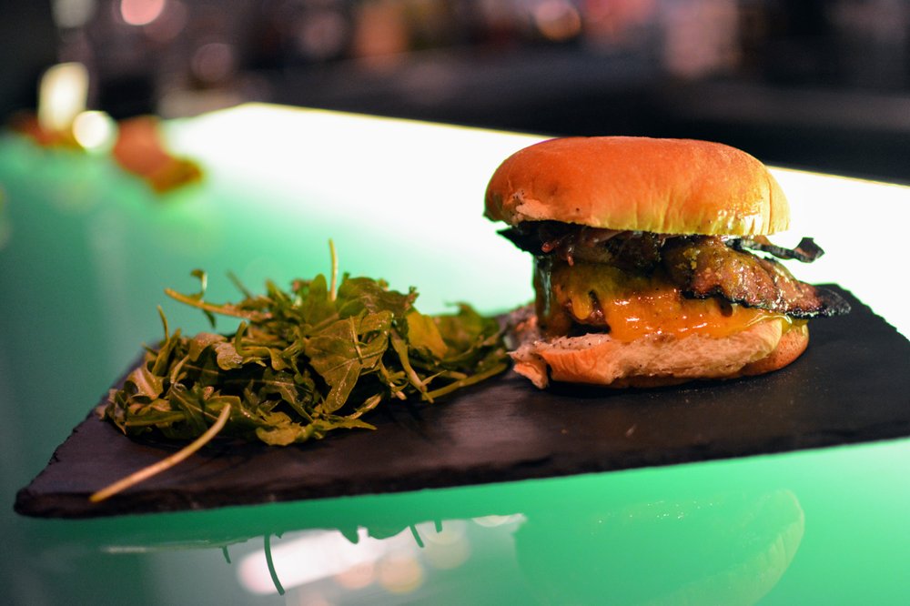 Food from The Lab at Armen's Barrels