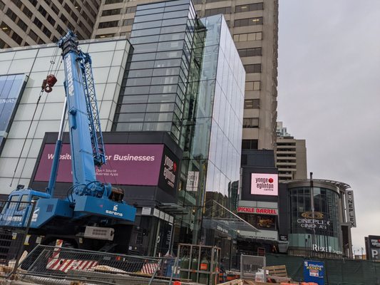 Yonge Eglinton Centre by null