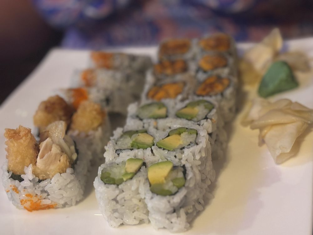 Sakura Sushi & Grill