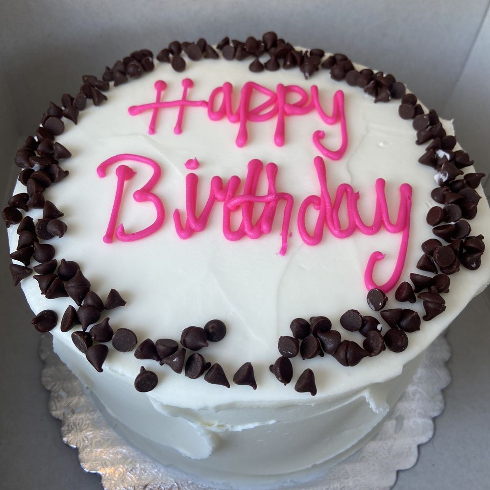 Sweet Surrender Bakery - Red velvet 6 inches (10good sized slices) - Bakeries Near Me - Bakersfield, California Sweet Surrender Bakery - Red velvet 6 inches (10good sized slices) - Bakeries Near Me - Bakersfield, California