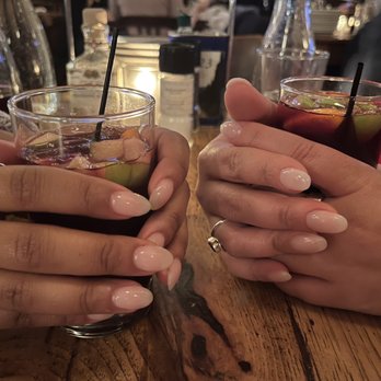Gina's Magic Nails - Nail Salons Near Me - Chicago, Illinois