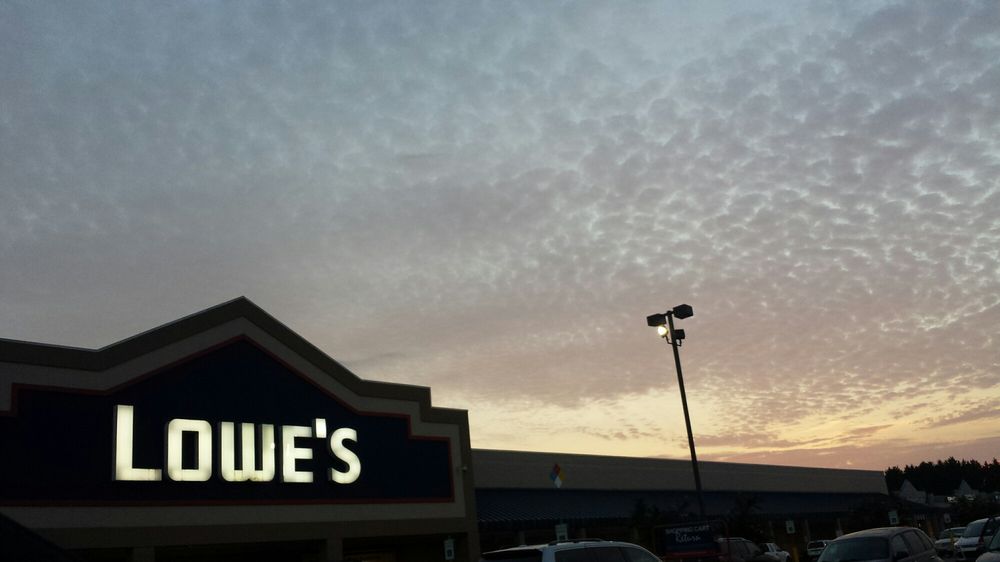 LOWE’S OF MT AIRY Updated September 2024 1030 US Highway 52 S, Mount Airy, North Carolina