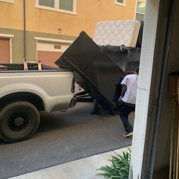 OC JUNK PROS - Junk Removal & Hauling Near Me