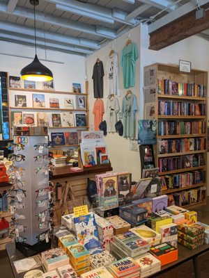 Tombolo Books by null