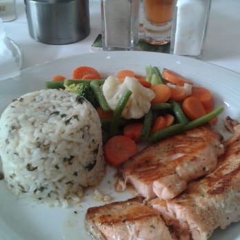 Poseidon - Lachs mit Reis u. Gemüse - sehr lecker ! - Greek Near Me - Speyer, RP