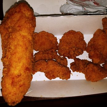 Jack in the Box - My "Six piece" chicken tender meal (one full tender missing as they put it on top) - Fast Food Near Me - Lewiston, Idaho Jack in the Box - My "Six piece" chicken tender meal (one full tender missing as they put it on top) - Fast Food Near Me - Lewiston, Idaho