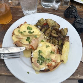 High Hand Cafe - Salmon Benedict - New American Near Me - Loomis, California High Hand Cafe - Salmon Benedict - New American Near Me - Loomis, California